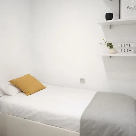 Opening Doors Poblenou 아파트 바르셀로나